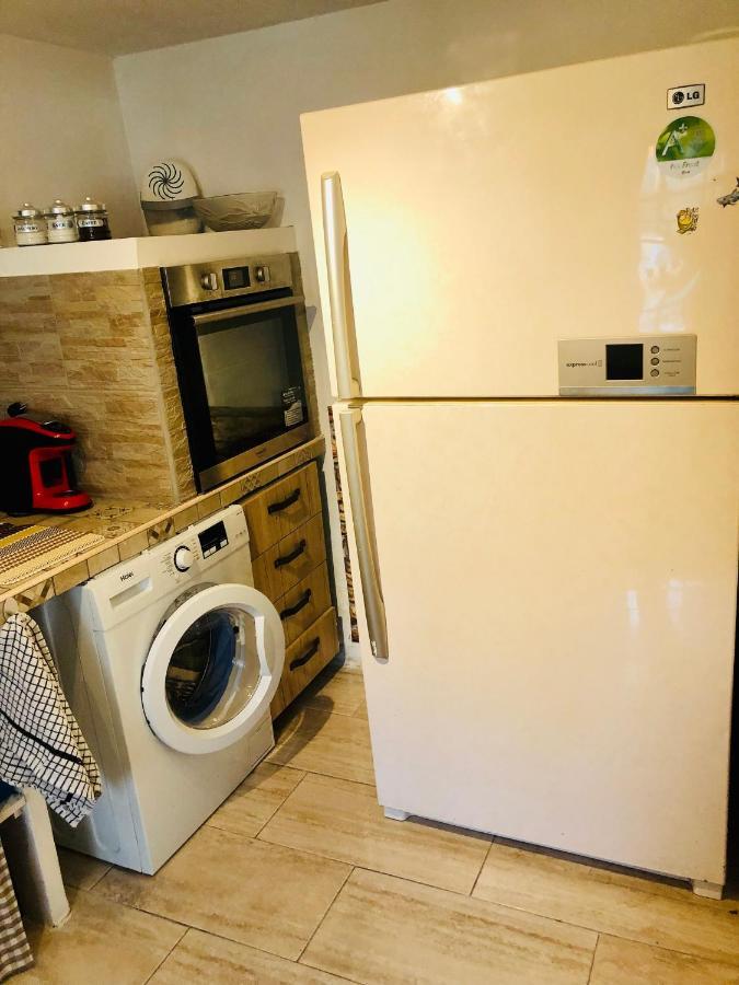 Little House Fiera Di Roma Apartment Ponte Galeria Exterior photo